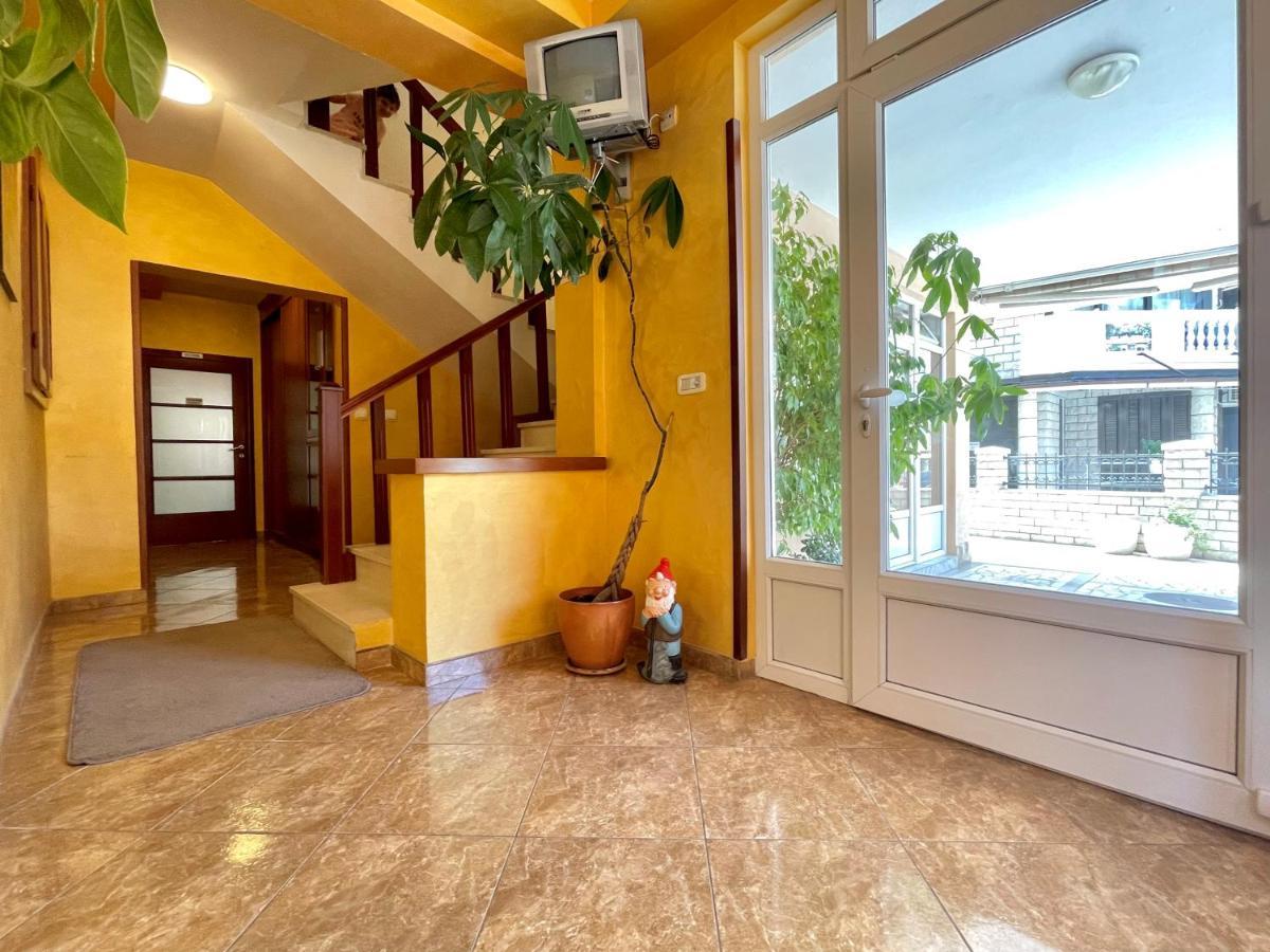בודווה Villa Ns Velji Vinogradi מראה חיצוני תמונה