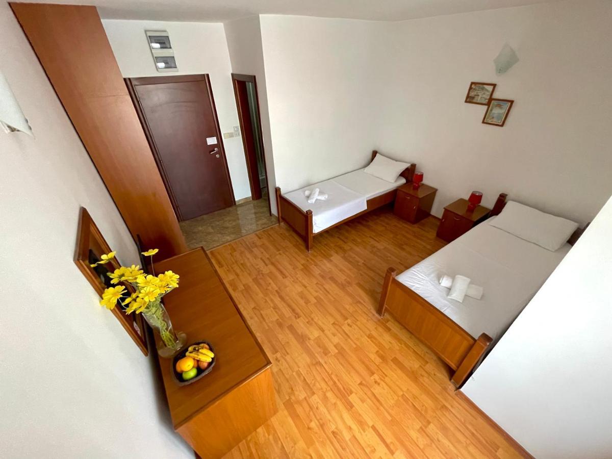 בודווה Villa Ns Velji Vinogradi מראה חיצוני תמונה